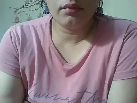 Snapshot of rekha_09 chatting on 09/23/25, 02:36 rekha 09 online show from 09/23/25, 02:36