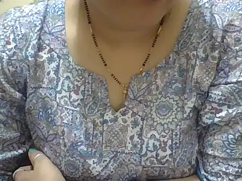 Snapshot of rekha_09 chatting on 10/26/25, 05:41 rekha 09 online show from 10/26/25, 05:41