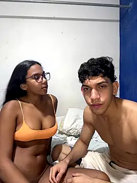 Andres-Andrea1922 online show from 09/19/25, 08:38