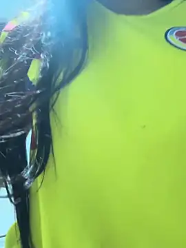 Andres-Andrea1922 online show from 10/18/25, 07:31