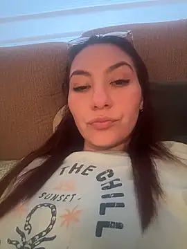 Abril fostter online show from 10/23/25, 10:36