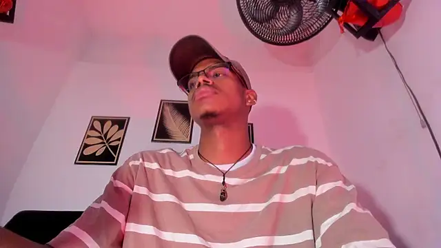 criss zuri online show from 05/20/26, 12:11
