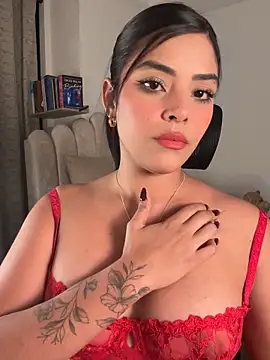 Sara-Evans online show from 12/14/25, 01:11