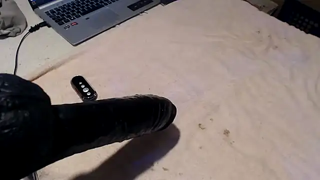 BiglovelyXXL online show from 12/15/25, 05:23