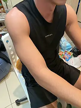 Snapshot of black_xun chatting on 02/18/26, 02:46 black xun online show from 02/18/26, 02:46