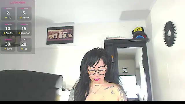 Vicky hotmilf online show from 11/05/25, 11:10