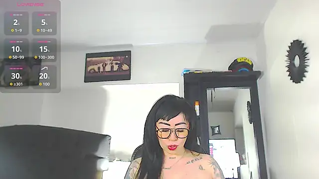 Vicky hotmilf online show from 12/05/25, 03:20