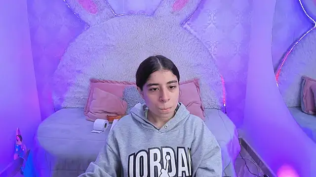 Gaby louse online show from 04/07/26, 08:20