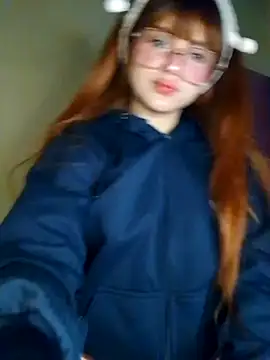 elizabeth05 online show from 10/15/25, 08:25