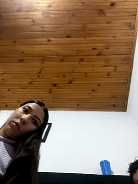 Snapshot of coupledesire18 chatting on 10/14/25, 02:45 coupledesire18 online show from 10/14/25, 02:45