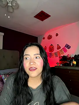 MyHoneyFrida online show from 10/27/25, 04:05