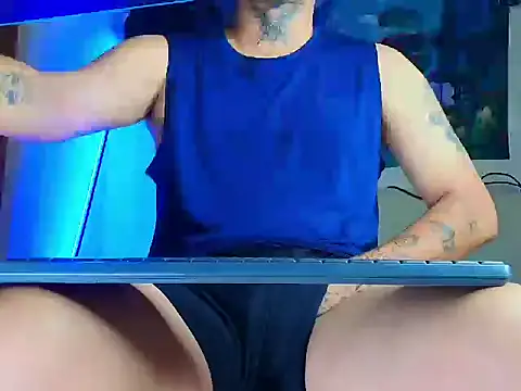 Snapshot of Zoldyck_420 chatting on 10/26/25, 06:19 Zoldyck 420 online show from 10/26/25, 06:19