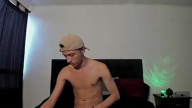 mhatias  online show from 11/16/25, 04:12