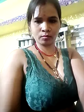 Snapshot of Jaya_Iyer chatting on 05/18/26, 05:08 Jaya Iyer online show from 05/18/26, 05:08