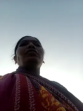 Jivika Jaiswal online show from 10/14/25, 01:50