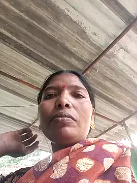 Jivika Jaiswal online show from 10/24/25, 03:14