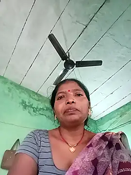 Jivika Jaiswal online show from 10/26/25, 02:06