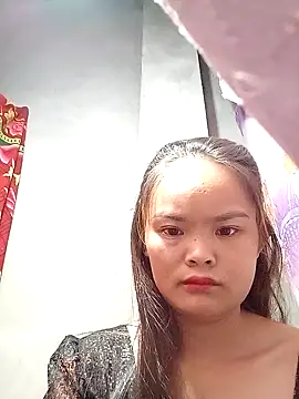 xinhxinhcute online show from 09/12/25, 10:43