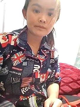 xinhxinhcute online show from 11/10/25, 04:55