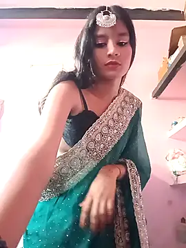 Snapshot of Hot_Mayra_ chatting on 09/15/25, 05:07 Hot Mayra  online show from 09/15/25, 05:07