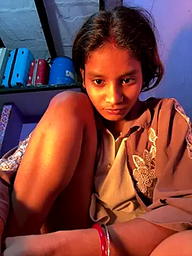 Hot Mayra  online show from 12/18/25, 06:52