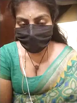 Snapshot of Nithiila chatting on 02/18/26, 02:46 Nithiila online show from 02/18/26, 02:46