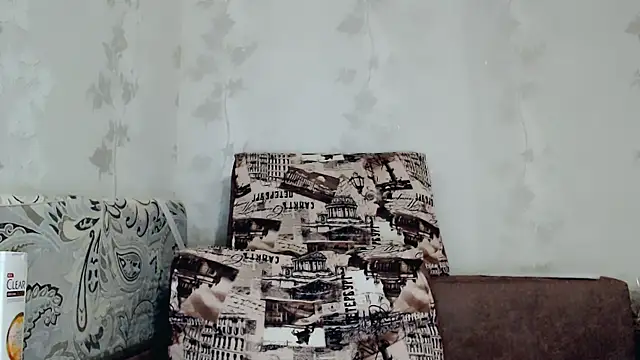 Snapshot of angelllsexy chatting on 09/14/25, 05:45 angelllsexy online show from 09/14/25, 05:45