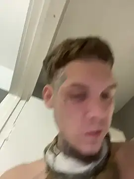 Snapshot of Duanennnn chatting on 11/05/25, 07:41 Duanennnn online show from 11/05/25, 07:41