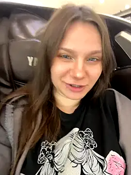 Snapshot of MiniVi chatting on 09/09/25, 04:45 MiniVi online show from 09/09/25, 04:45