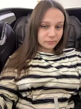 Snapshot of MiniVi chatting on 09/20/25, 04:46 MiniVi online show from 09/20/25, 04:46