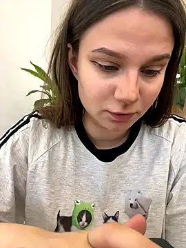 Snapshot of MiniVi chatting on 09/30/25, 05:34 MiniVi online show from 09/30/25, 05:34