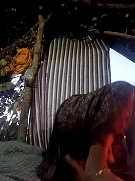 Snapshot of Hot_rachnasexy chatting on 12/20/25, 01:12 Hot rachnasexy online show from 12/20/25, 01:12