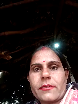 Snapshot of Hot_rachnasexy chatting on 01/06/26, 05:33 Hot rachnasexy online show from 01/06/26, 05:33