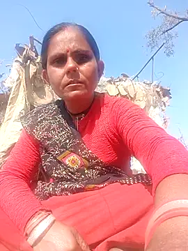 Snapshot of Hot_rachnasexy chatting on 01/15/26, 05:01 Hot rachnasexy online show from 01/15/26, 05:01