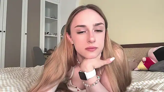 Snapshot of Dana__Whitttte chatting on 07/14/26, 03:55 Dana Whitttte online show from 07/14/26, 03:55