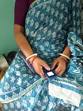 desi boudi87 online show from 04/19/26, 08:35