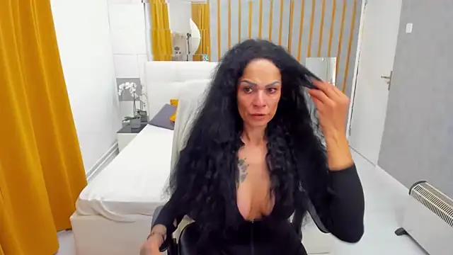 MarbellaRyder online show from 11/12/25, 12:05