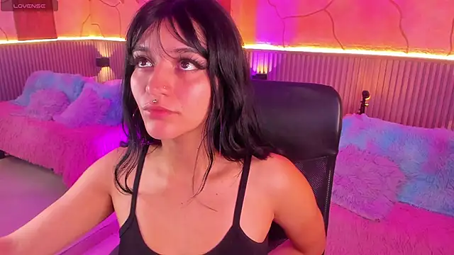 LindaWz  online show from 10/12/25, 04:55