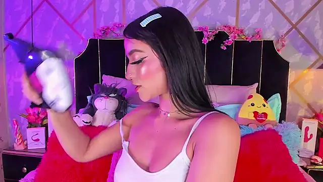 LindaWz  online show from 02/22/26, 05:19