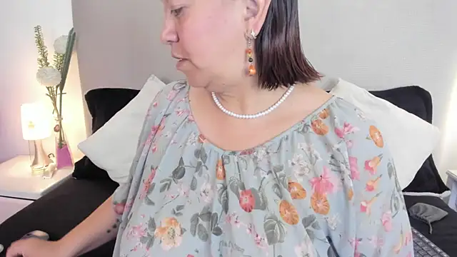 Angel Velvet online show from 03/31/26, 08:09