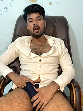 MeekBatgirl online show from 10/03/25, 04:53