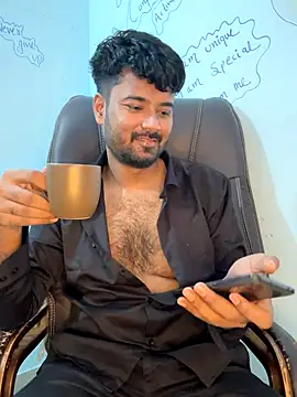 MeekBatgirl online show from 10/05/25, 07:28