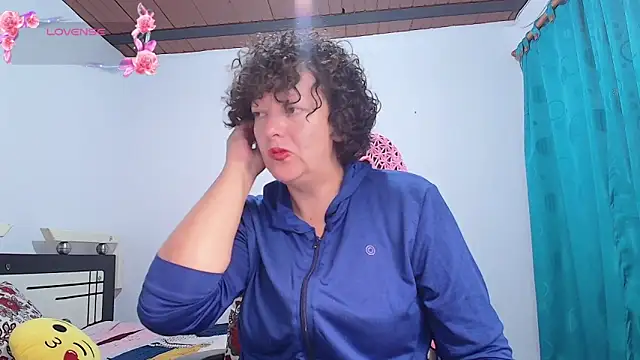 Miss Oriana online show from 10/15/25, 03:56