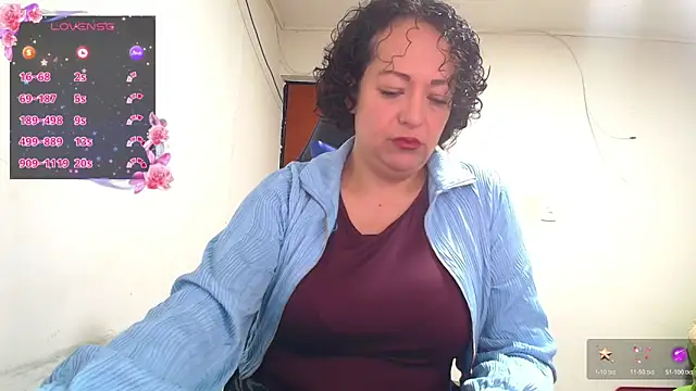 Miss Oriana online show from 11/25/25, 05:57