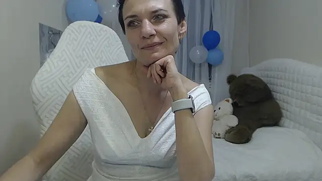 AvaSaturnian online show from 09/26/25, 12:31