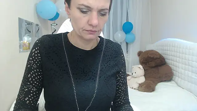 AvaSaturnian online show from 09/30/25, 12:10