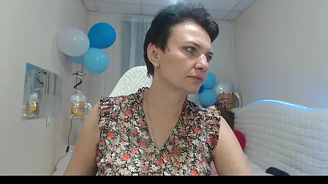 AvaSaturnian online show from 10/08/25, 12:25