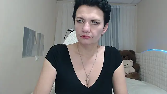 AvaSaturnian online show from 11/20/25, 01:33