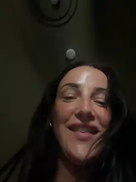Snapshot of Remirosee chatting on 06/02/26, 12:18 Remirosee online show from 06/02/26, 12:18