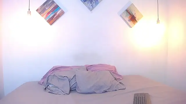 escar let online show from 11/06/25, 04:24